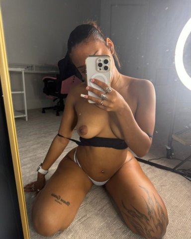 Queens NY Female Escort (Car Fun) — Outcall & Incall Specials - 1