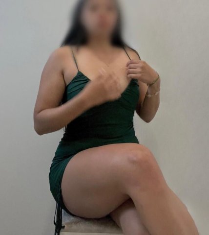 Danna (26) — Latina Massage FBSM - 1