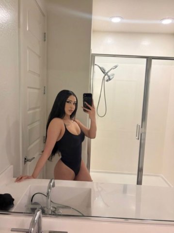 Luxury Arab-Latina Escort in Phoenix — VIP Upgrades Available - 1