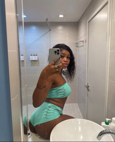 Cleveland Female Escort — short time daddy play - 1