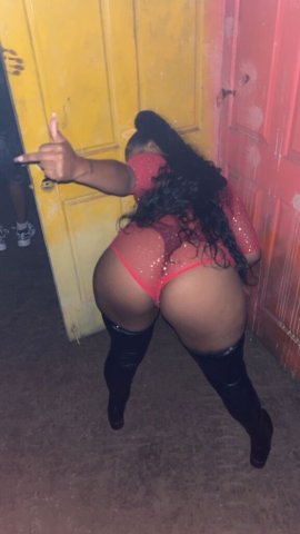 St. Louis, Missouri Female Escort — GFE, Daty, Greek + Massage Happy Ending - 1