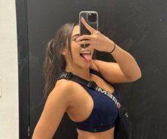 Long Island Latina with full-on sex - Image 2