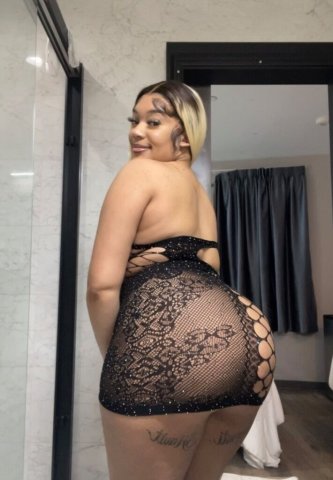 Jackson, Mississippi Sex Doll — New Pictures, Wet & Soft (No Bare) - 1