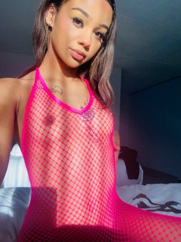 Terre Haute IN Female Escort — Outcalls & Card Dates - 1