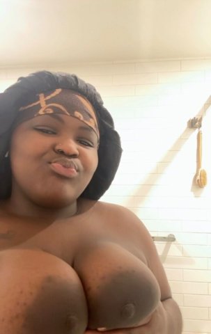 Queens NY Female Escort — GFE, BBJ & In-Call Services - 1