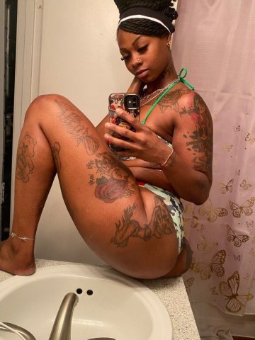 PinkyyLand Out Call Dallas Female Escort — content stays private - 1