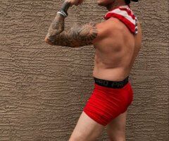 HOT GUY Seeing Females - Image 2
