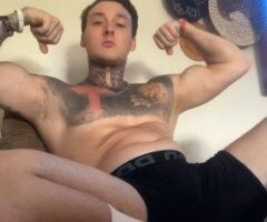 HOT GUY Seeing Females - Image 4