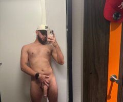 Cleveland escorts - new guy in town, Latin boy 9" 🍆🥳😈,University circle area Available-INCALL/// OUTCALL😈🥳