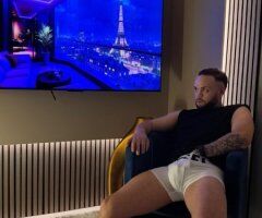 new guy in town, Latin boy 9" 🍆🥳😈,University circle area Available-INCALL/// OUTCALL😈🥳 - Image 2