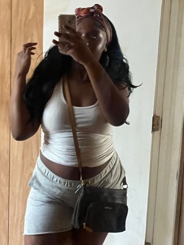 Super-wet 26-year-old escort — fun with clean tits & tight pussy - 1