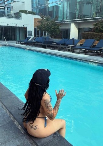 KOKO’s Monthly Special — Green-Eyed, Thick-Thighed Female Escort (Orange County) - 1