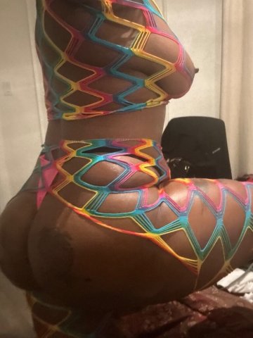 San Fernando Valley Sexy Ebony Female Escort — Specials, 30 - 1