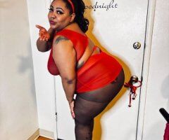 Ladybug BBW in Seaside—quick dates, role play, hardcore play - Image 5