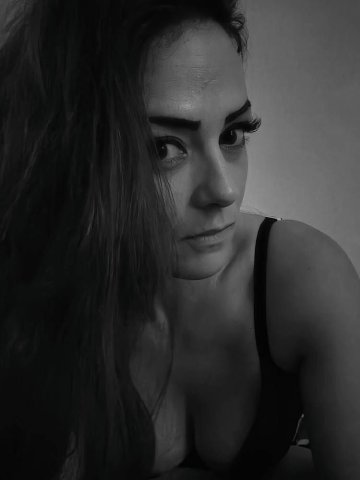 Discreet Female Escort for Personalized Intimacy in Pittsburgh - 1