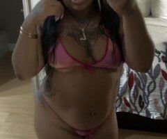 Visalia Escort — Mature, Curvy/Chubby, Pretty Feet & Hygiene - Image 2