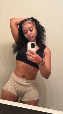 Kayla (18) – 4'11” Adult Escorted Services, Ft Shows & Outcalls - 1