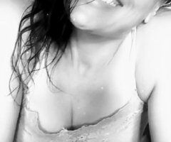 Mature Discreet Incalls & Outcalls — 5'5" 203 lbs (CBJ/BBJ) - Image 4