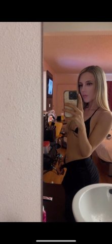 Piper (26) in Cheyenne, WY — Upscale Petite Escort (Incall/Outcall) - 1