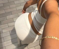 Thick & Petite Middle Eastern Mami (Lauren) - 22 - Image 4