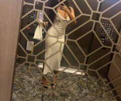 Thick & Petite Middle Eastern Mami (Lauren) - 22 - Image 6