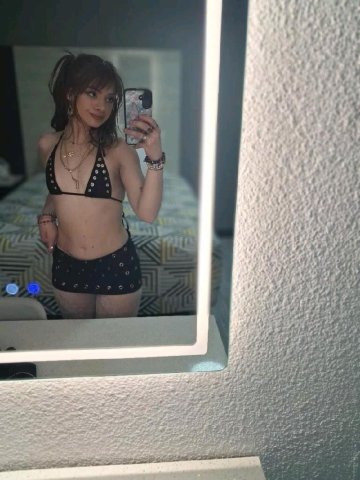 Angel Petite Goddess Incall on NE Sandy Blvd near 205 & Cascade Station - 1