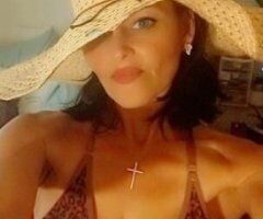West Palm Beach escorts - West Palm Beach FL Petite Female Escort — QV Special (65, Reserve Spot)