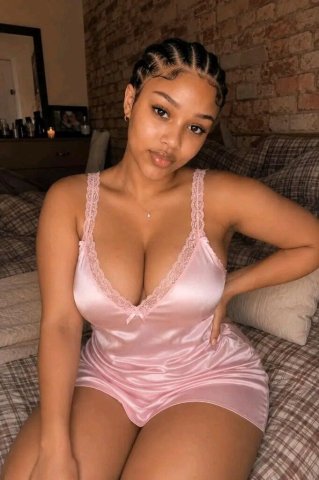 Kokomo IN Female Escort — Nuru, Hot Oil, Blowjob & Foot Fetish - 1