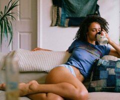 Kokomo IN Female Escort — Nuru, Hot Oil, Blowjob & Foot Fetish - Image 3