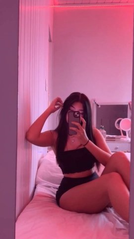 Disponible para un rico servicio — Sexo, Masaje y BBJ - 1