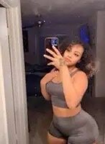 South Jersey Petite Light-Skin Red Bone Escort (FaceTime Verify) - 1
