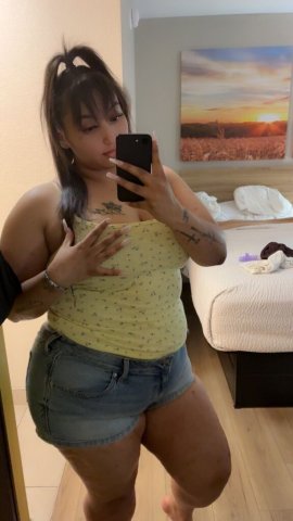 Lubbock TX Female Escort — Big Booty & Recent Pics, 2 Girls - 1