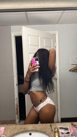 Greensboro, NC Female Escort — Slim Beauty, Facetime or Call - 1