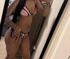 Milwaukee WI Petite In-Call Escort - Image 2
