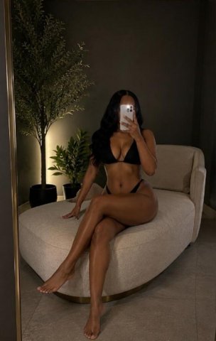 Seattle Escort (29) — 30 or 60 min Incall/Outcall, Snap Verified - 1
