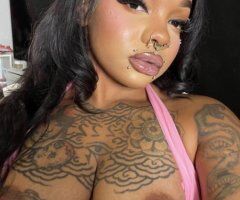 Chicago escorts - Chicago Female Escort — Griffith Area in town