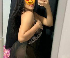 Philadelphia escorts - Latina Girl (29) — Playful Late-Night Chat & Chemistry