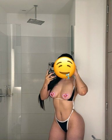 22-Year-Old Woman — Queens Female Escort - 1