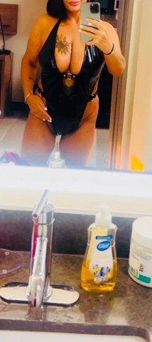 Giselle Vega (Bend) — Latina petite mature escort for pics, content & fetishes - 1