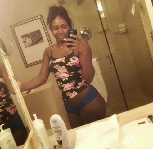 Terre Haute IN Full Service Female Escort — In-person payment - 1
