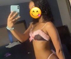 Petite escort in Pittsburgh, PA — discreet companionship - Image 3