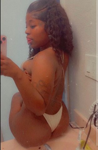 Orlando Female Escort — GFE, Fetish-Friendly, Showered & Safe - 1