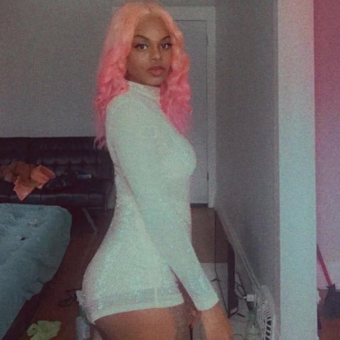Cleveland Female Escort — Incalls & Discreet Covered Play - 1