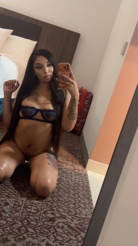 Fresno CA Sexy Barbie Soaking Wet Escort — adult companionship - 1