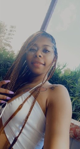 Chicago Petite Tattooed Female Escort — Incalls Only - 1