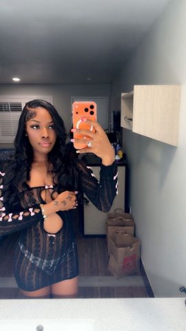 Inland Empire High-Favored Female Escort — Incall & Outcall - 1