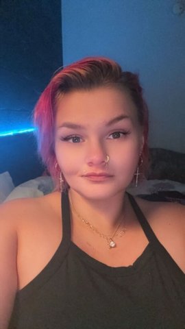 Wet and ready — soft skin, pretty eyes, discreet 5-star performance - 1