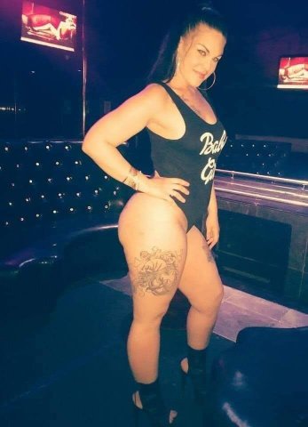Tampa Italian Female Escort — Call or text for details - 1