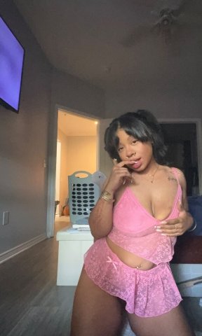 Bronx Outcall Only Female Escort — Outcalls and Extras Menu - 1