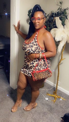 Muncie IN Female Escort — In-call massage with happy ending - 1